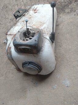 Tatra 148 přední blatníky - 3