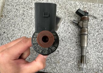 BMW vstřikovače M57 7 789 661 - 3