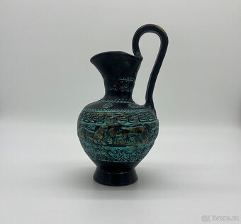 Džbánek s uchem a svícen. - 3