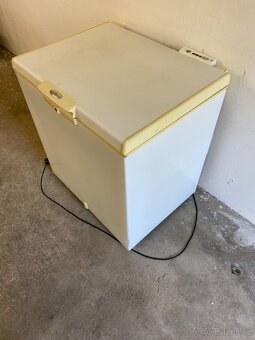 Prodám pultový mrazák Whirlpool - 3