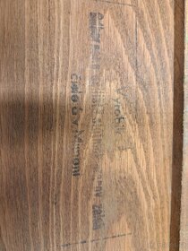 Dřevěný psací stůl - 3