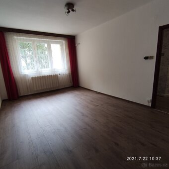 BYT 1+1, 37m2,  PRAHA 10 VRŠOVICE, PRONAJMU bez RK - 3
