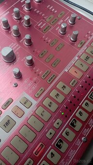 Korg ElecTribe SX (ESX-1) - 3