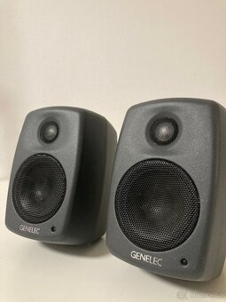 Studiové monitory GENELEC 80-10 A - 3