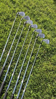 Prodám pánský golfový set Callaway X Series - 3