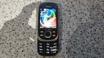 Nokia 7230, volný na všechny operátory. - 3