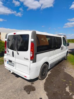 Renault Trafic 2.0 L2H1 Passenger 9 míst - 3