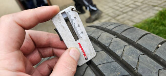 215/55/18 Kumho - 3