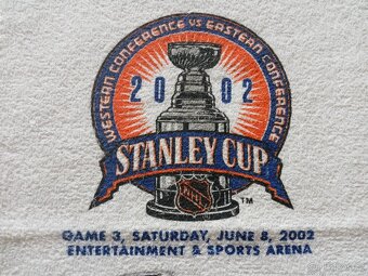 NHL ručník Stanley cup 2002 - 3