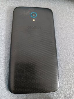 Mobilní telefon Alcatel - 3
