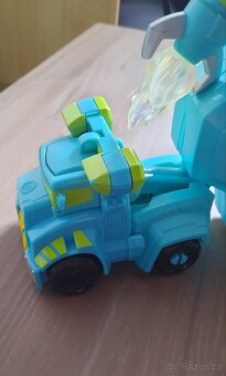 Auto-robot s přívěsem - 3