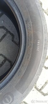 Pneu 215/55 R17 v - 3