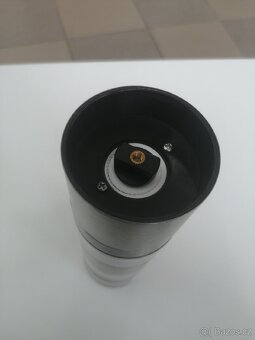 Designovy mlýnek chrom na pepř a sůl - 3