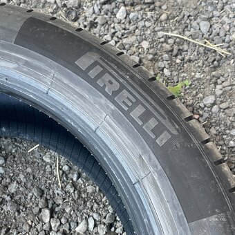 ZÁNOVNÍ 2023 Letní pneu 245/45 R18 100Y Pirelli 6-6,5mm - 3