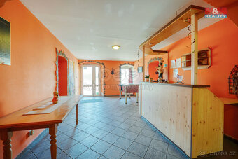 Prodej penzionu v Hoře Svatého Šebestiána s pozemkem 820 m² - 3