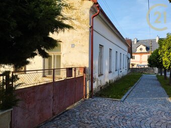 RD Předhradí, CP 489 m2, dvůr, dvougenerační, podkroví, k... - 3