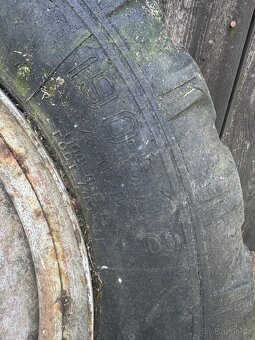 Přední kola 6.50–20 s ráfky – ze Zetoru 50 Super - 3
