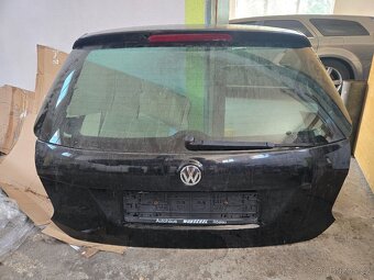 Volkswagen Golf 5, 6 kombi zadní kapota - 3