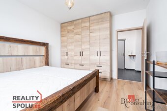 Pronájem, byty/3+kk, 70 m2, Poděbradova 3007/18, Jižní Předm - 3