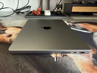 Apple MacBook Pro 14" (2021) – M1 Pro, 16 GB RAM, 512 GB SS - 3