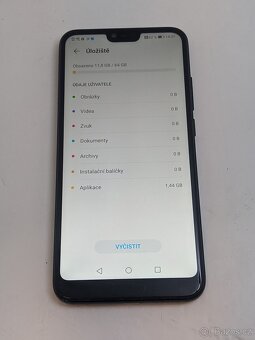 Honor 10 4/64gb black. Záruka 6 měsíců. - 3