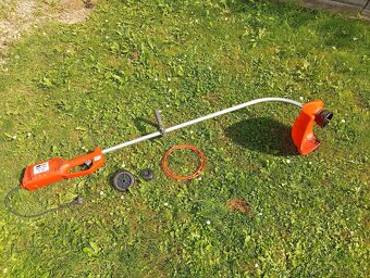 Elektrická strunová sekačka OleoMac TR60E - 3