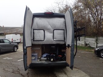 Obytná Vestavba (zánovní) L4H3 pro 4 osoby RV EVO - 3