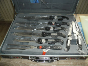 NOŽE A JINÉ - SADA. - 3