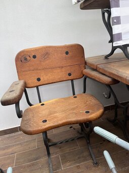 Hroší posezení - 3