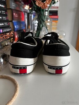 Lehce nošené boty Tommy Hilfiger, vel. 38 - 3