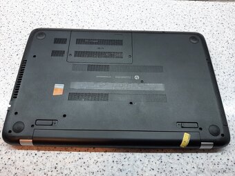 HP Pavilion 15-n206sc Lávová Rot - 3