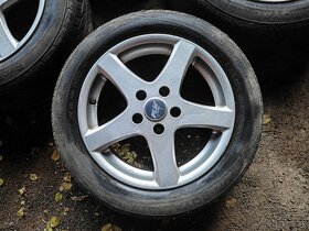 Prodám sadu Alu disků 7Jx16H2 ET40 LK114,3 + pneu 205/55/16 - 3
