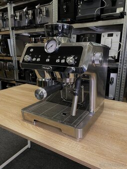 Kávovar DeLonghi La Specialista EC9335.M - 3