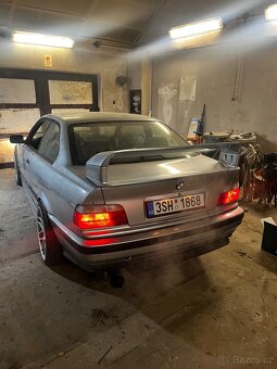 Bmw e36 320i samosvor - 3