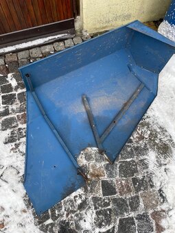 Hranaté blatníky na Zetor 3011 - 3