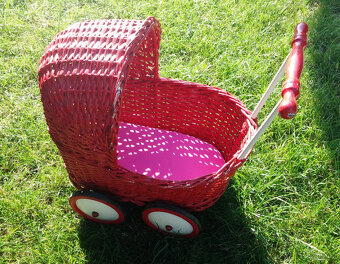 Dětský proutěný kočárek pro panenky - 3