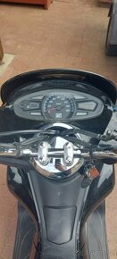 Prodám skútr Honda PCX - 3
