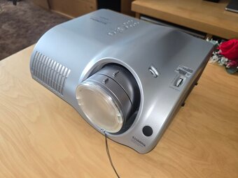 Projektor Hitachi PJ-TX 100 - 3