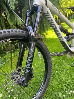 Commencal clash - 3
