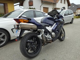 Honda VFR 800 VTEC - 3