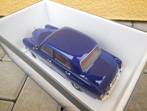 Mercedes-Benz W120 Ponton - 1:18 Revell RARITA - 3