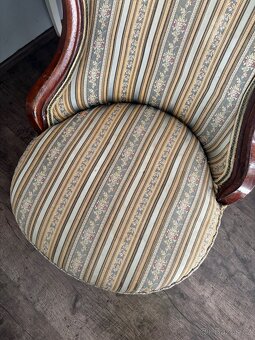 starožitné křeslo - 3