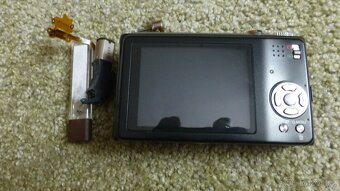 Panasonic Lumix DMC-TZ6 na díly - 3