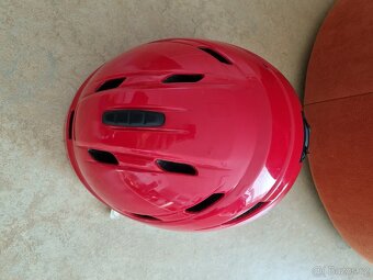 Dívčí lyžařská helma vel. S - 3