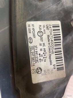 Škoda Superb 2 predni svetla - 3