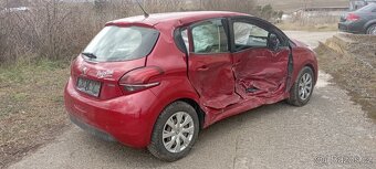 Peugeot 208 1.2 60kw puretech díly - 3