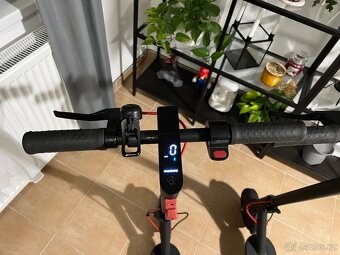 2x Xiaomi Scooter PRO - 3