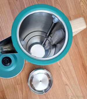 Rychlovarná konvice Briebe KT1165 - 3