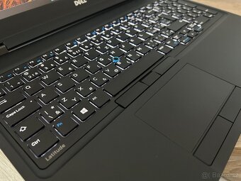 Dell Latitude 5580, i5, 8GB, 256SSD, WIN 11, podsvícený - 3