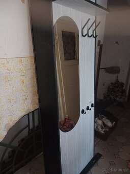 Věšák s botníkem - 3